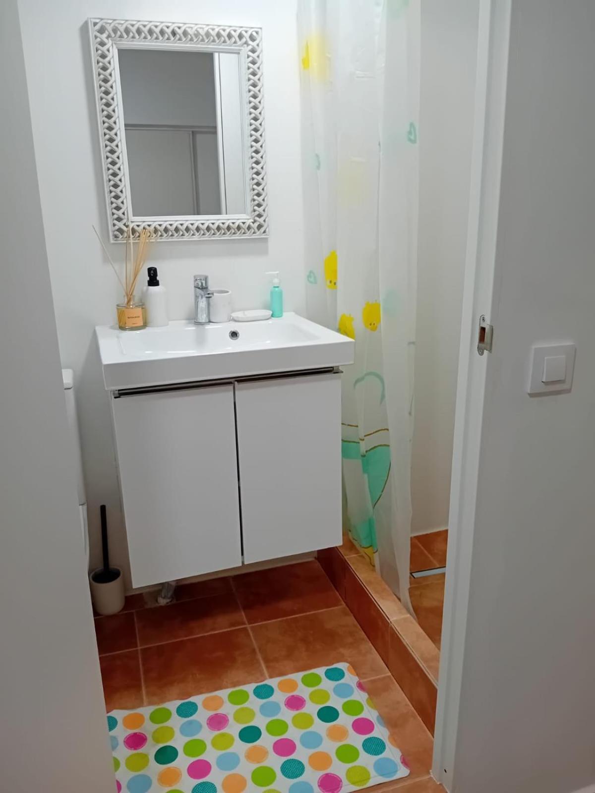 Alquilo Mini Departamento Lejlighed Sant Boi de Llobregat Eksteriør billede